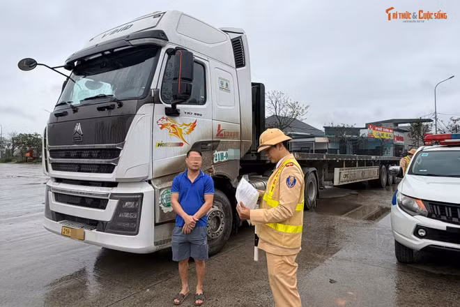 Phú Thọ quyết tâm xử lý nghiêm vi phạm xe quá khổ, quá tải