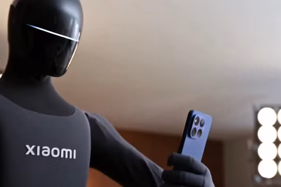 [GALLERY] Robot Xiaomi tự chụp ảnh bằng 17T Pro khiến khán giả trầm trồ