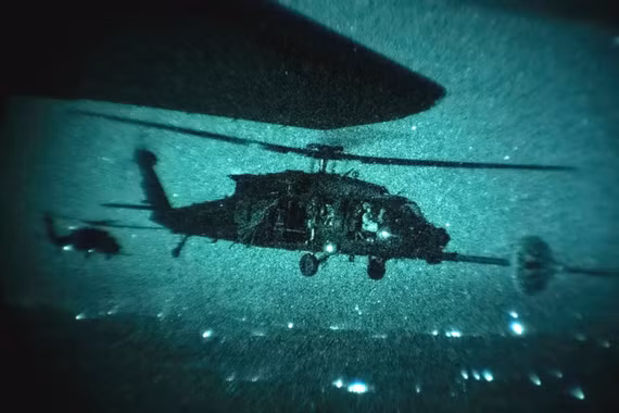 Tại sao chiến dịch đổ bộ đường không của Mỹ và Ukraine có kết quả khác nhau?