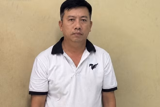 Bắt cựu Trưởng ban quản lý chung cư lừa bán căn hộ tái định cư
