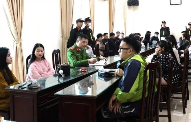 Triệt phá hoạt động ma túy tại quán bar Ninh Bình, bắt giữ 12 đối tượng