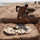 Hạn hán làm lộ hàng chục mộ cổ 2.300 năm tại đập Mosul