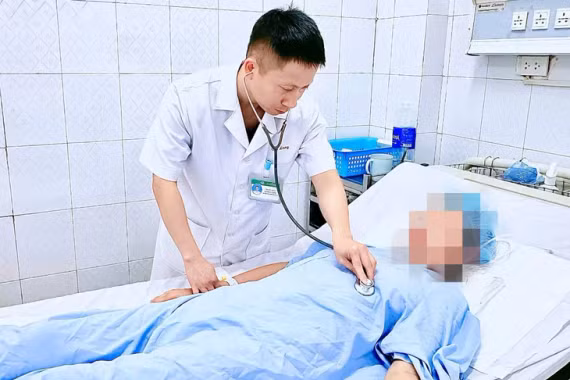 Hai mẹ con sản phụ bị suy hô hấp, nhiễm trùng máu nguy kịch