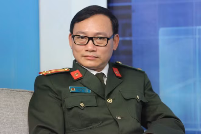 TS Đào Trung Hiếu cảnh báo: 'Làm phẳng' kỷ luật, bạo lực học đường leo thang