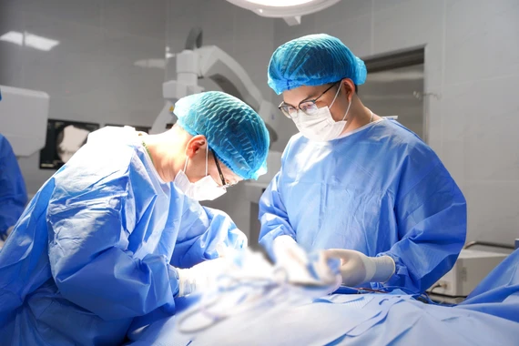 Cách chữa thoát vị đĩa đệm cột sống cổ 2 tầng