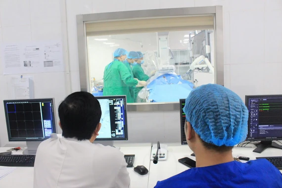 Lần đầu tiên Lào Cai chụp nút mạch điều trị ung thư gan