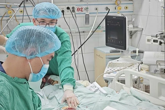 Dị ứng mì chính trong bún ngan, nữ giáo viên sốc phản vệ nguy kịch