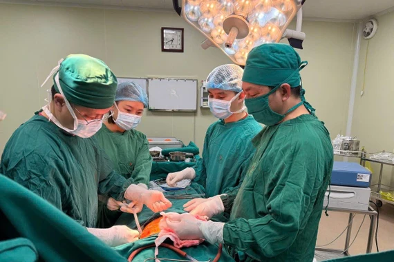 Đa chấn thương, mất 3 lít máu, chàng trai 17 tuổi được cứu sống ngoạn mục