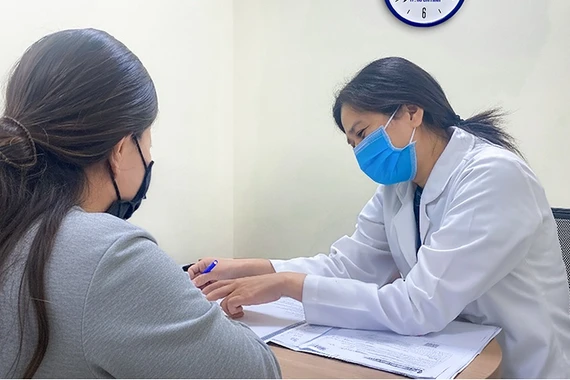 Nguy cơ tiểu đạm, suy thận từ chế độ ăn nhiều đạm