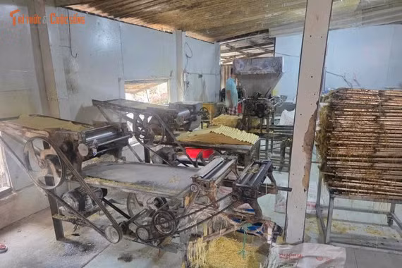 Hé lộ vụ triệt phá cơ sở mì tươi chứa chất cấm quy mô lớn tại TP HCM