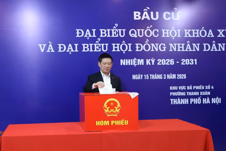 bo-phieu-ho-duc-phoc.jpg