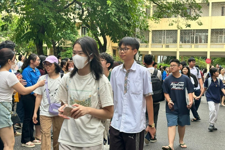Gần 103.000 thí sinh Hà Nội thi vào lớp 10