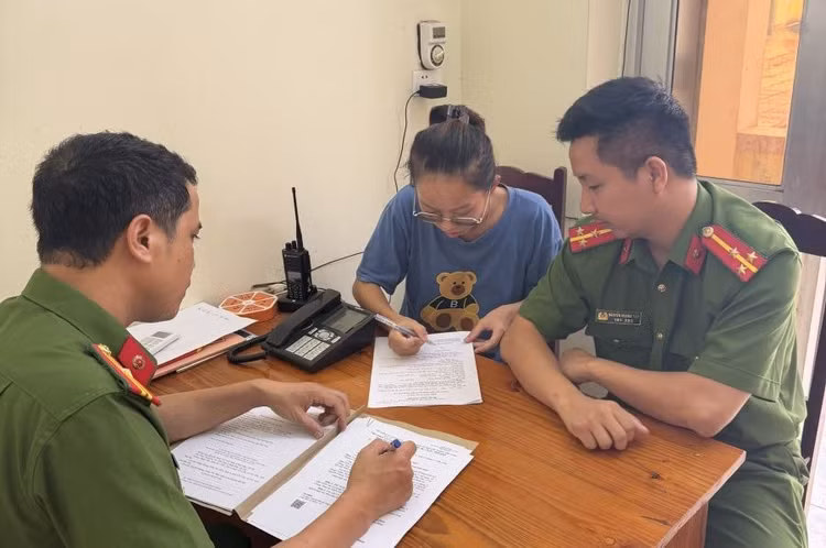 anh-co-quan-cong-an-lam-viec-voi-doi-tuong-4df858b37e.jpg