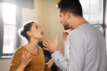 Ngỡ bước vào hạnh phúc, nào ngờ sống thử tôi trở thành “osin không lương”