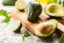 Thoát nỗi lo rụng tóc tuổi tiền mãn kinh với 6 "kho báu" biotin trong bữa ăn