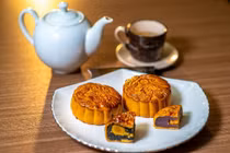 Thưởng thức bánh trung thu ngọt ngào, không còn nỗi sợ tăng cân