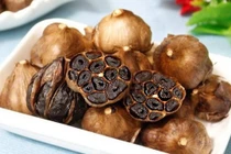 Tỏi đen tốt cho sức khỏe, nhưng không phải ai cũng nên ăn