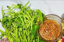 Mukbang gây sốt, mực ống tăng giá và khan hiếm hàng