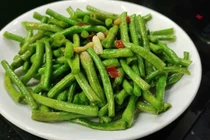 Đỗ xào không còn nhũn hay úa vàng nhờ mẹo cực đơn giản