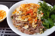 Ẩm thực Việt ghi dấu với 3 món trộn ngon nhất toàn cầu