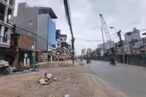 Vành đai 1 lộ diện nhà 'siêu mỏng, siêu méo' sau giải phóng mặt bằng