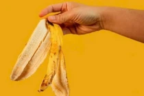Dùng vỏ chuối nấu thịt, bí quyết giữ độ ẩm, vị ngon