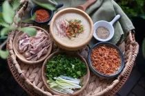 'Hô biến' bánh chưng sau Tết thành lẩu cháo hấp dẫn, ai ăn cũng khen ngon