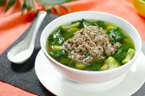 Có nên ăn canh cua vào buổi tối?