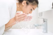 3 lỗi chăm sóc da mùa đông khiến da khô nẻ, nhạy cảm hơn