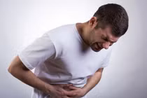 Đi khám vì đau bụng, được chẩn đoán viêm túi thừa đại tràng
