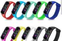 Vòng đeo tay đo nhịp tim 18.000 đồng: Có đáng tin cậy?