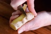 Ăn gừng nên gọt vỏ hay để nguyên? 