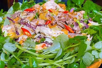 4 nhóm người cần thận trọng khi ăn rau càng cua