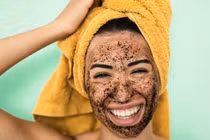 Đắp cà phê lên da 5 phút mỗi ngày, hiệu quả bất ngờ