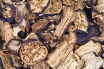 Biến rau củ tươi thành đặc sản khô ăn cả năm không ngán