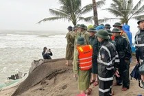 Phó Thủ tướng Trần Hồng Hà kiểm tra tình hình ứng phó mưa lũ tại Đà Nẵng