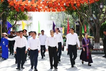 Chủ tịch Quốc hội Trần Thanh Mẫn về Kim Liên dâng hương tưởng nhớ Bác Hồ