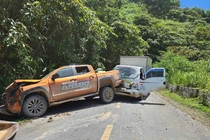 Đoàn xe cứu trợ vùng lũ Nghệ An gặp tai nạn liên hoàn