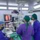 Chảy nước mũi trong kéo dài, hai người trẻ không ngờ rò dịch não tủy qua mũi 