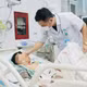 Bị sút bóng vào bụng, bé trai 13 tuổi sốc mất máu do vỡ lách 