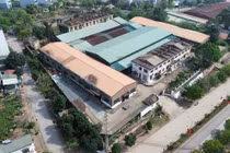 Cận cảnh nhà xưởng sản xuất nhôm kính trái phép ở Hà Nội