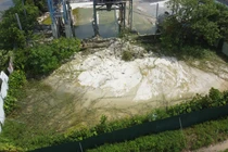 Cận cảnh trạm trộn bê tông không phép, ô nhiễm môi trường ở Hà Nội