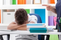 Cưỡng ép con học tập quá sức sẽ bị phạt tới 10 triệu 