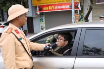 Lực lượng CSGT Bắc Ninh ra quân xử lý vi phạm nồng độ cồn dịp Tết