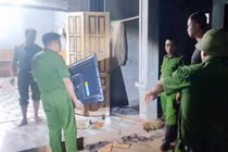 Xã Pà Cò khẩn trương di dời người dân khỏi khu nguy cơ sạt lở