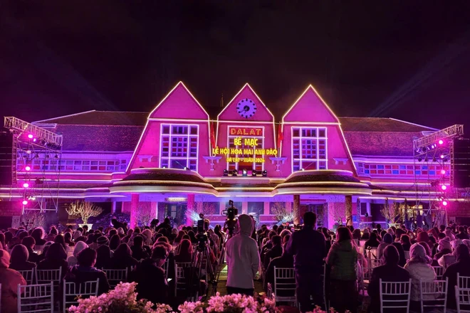 Đà Lạt khép lại lễ hội hoa mai anh đào xuân 2026