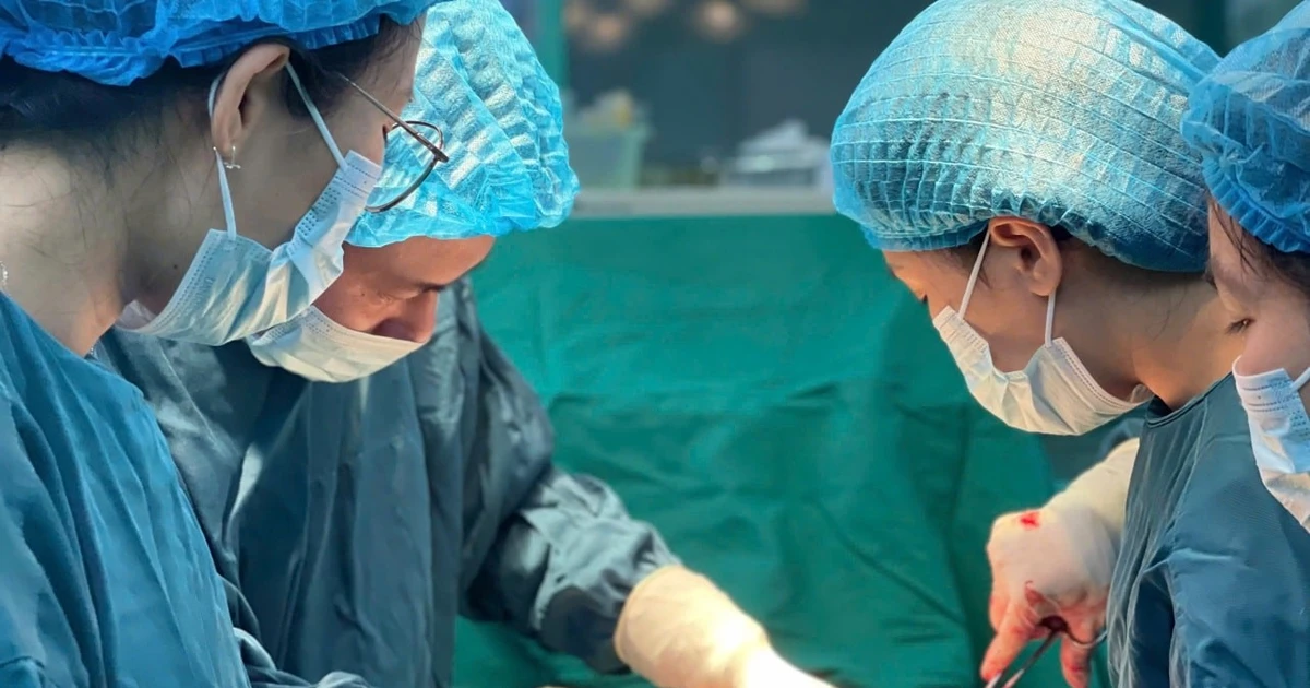 Đau thượng vị trong thai kỳ, đừng coi thường có thể hội chứng Hellp nguy hiểm