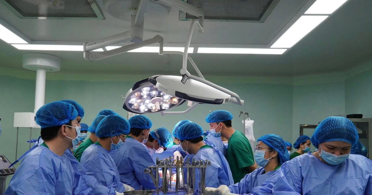 24 giờ chạy đua sinh tử vượt 2000 km lấy tạng ghép hồi sinh sự sống