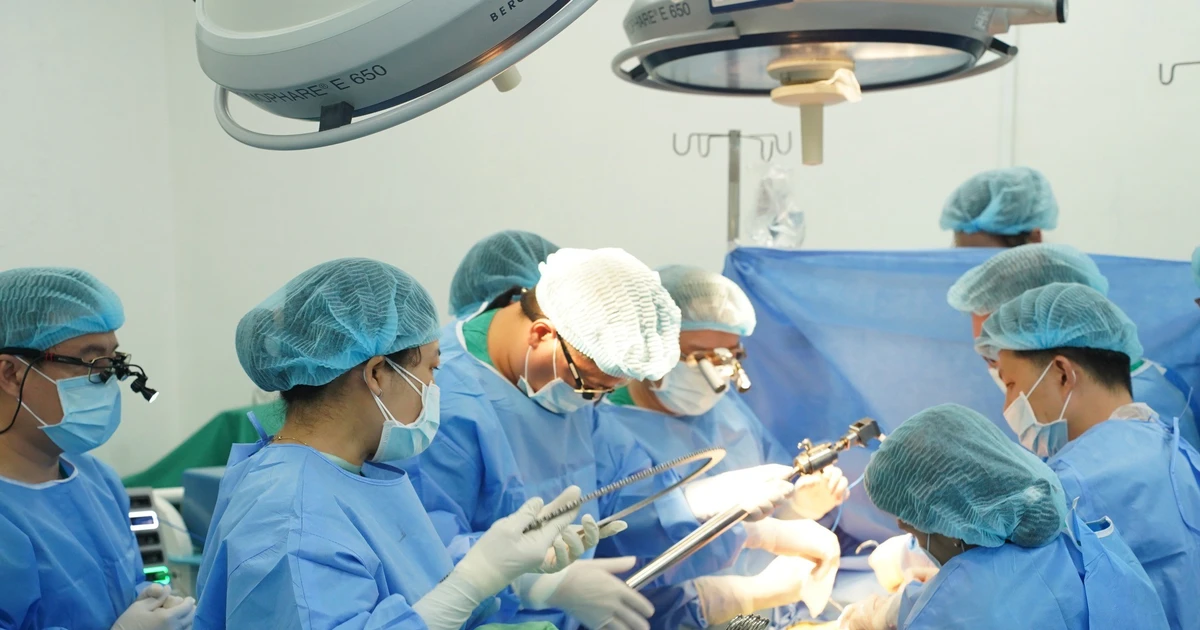 3 ngày làm việc liên tục, trắng đêm ghép tạng từ hai trường hợp hiến