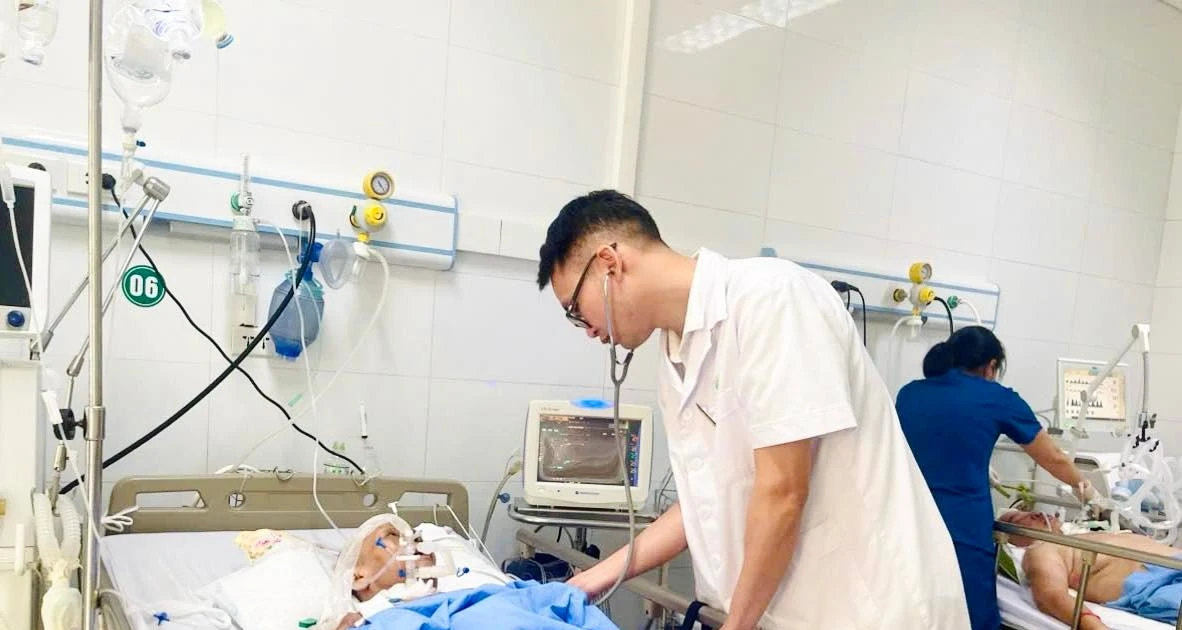 Sau cắt ruột hoại tử thành công, người bệnh uốn ván toàn thể đe dọa tính mạng